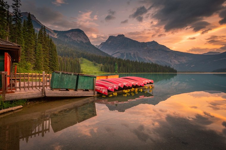 140 Canada, Yoho NP, emerald lake.jpg